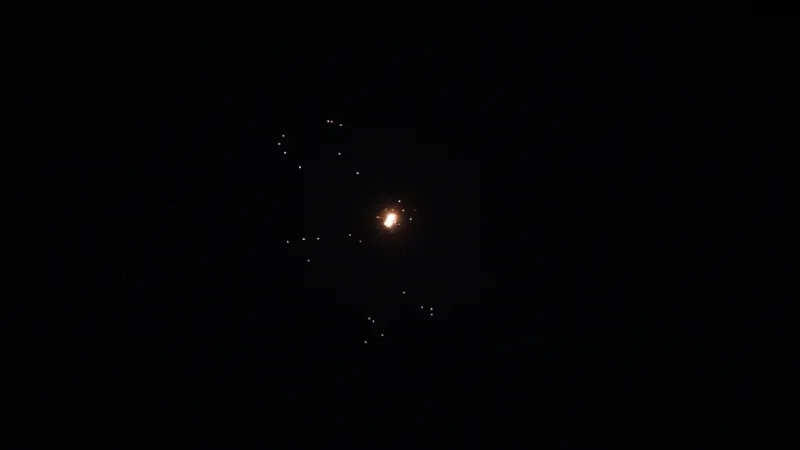 Через ракети, випущені з Ірану, в Ізраїлі на великій території пролунали сирени