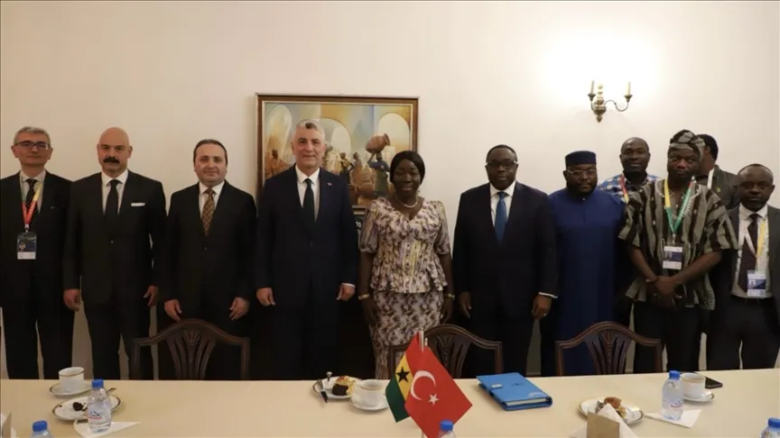 השר בולאט קיים פגישות דו-צדדיות במסגרת ועידת השרים ה-14 של ארגון הסחר העולמי